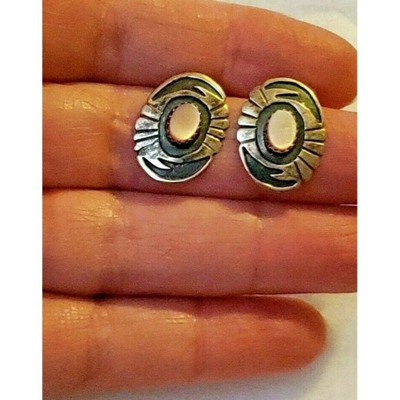 Native American Hopi Vintage Overlay MOP earrings - Picture 4 of 4